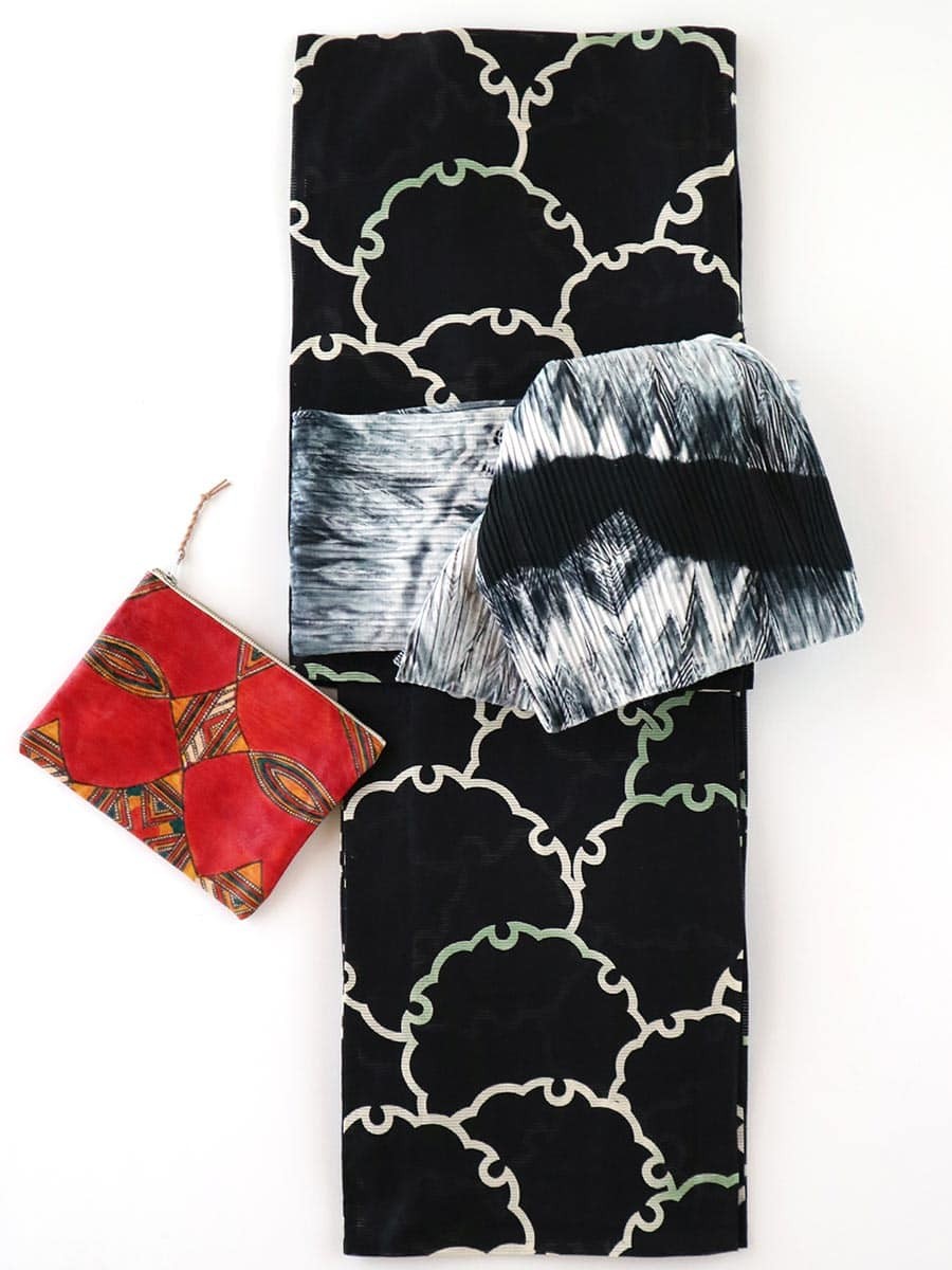 雪輪柄の浴衣 - Slide:1