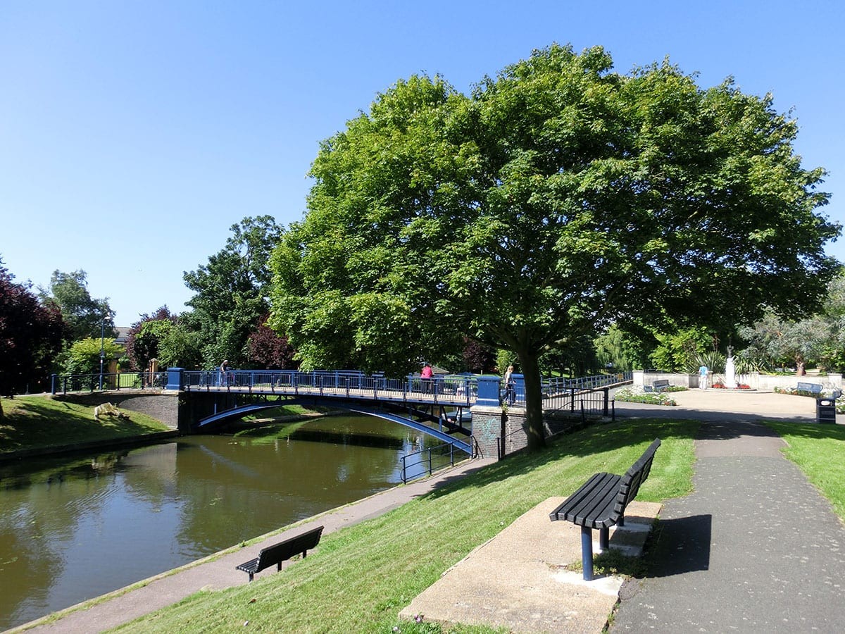 ハイズの街中に流れる運河 - Slide:7