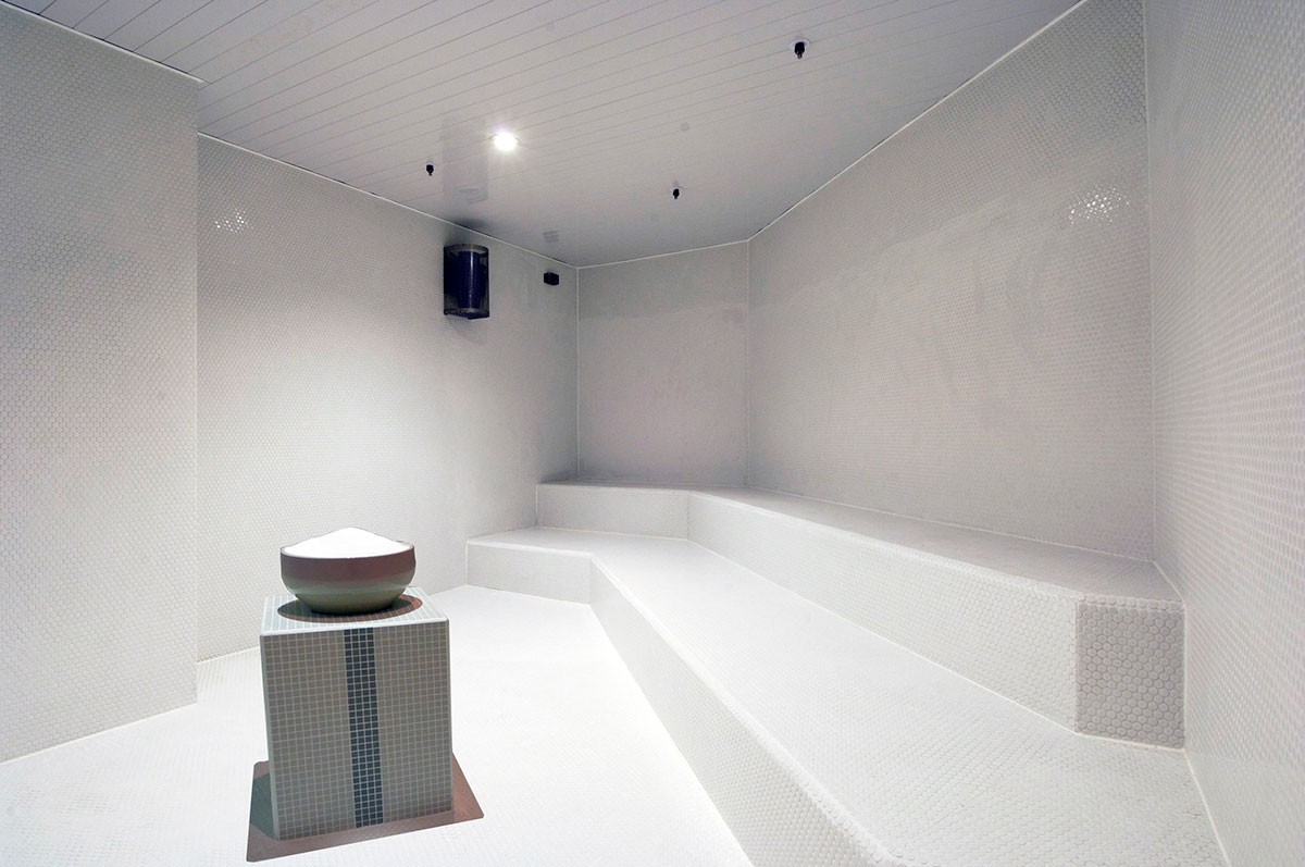 サウナ室 - Slide:1