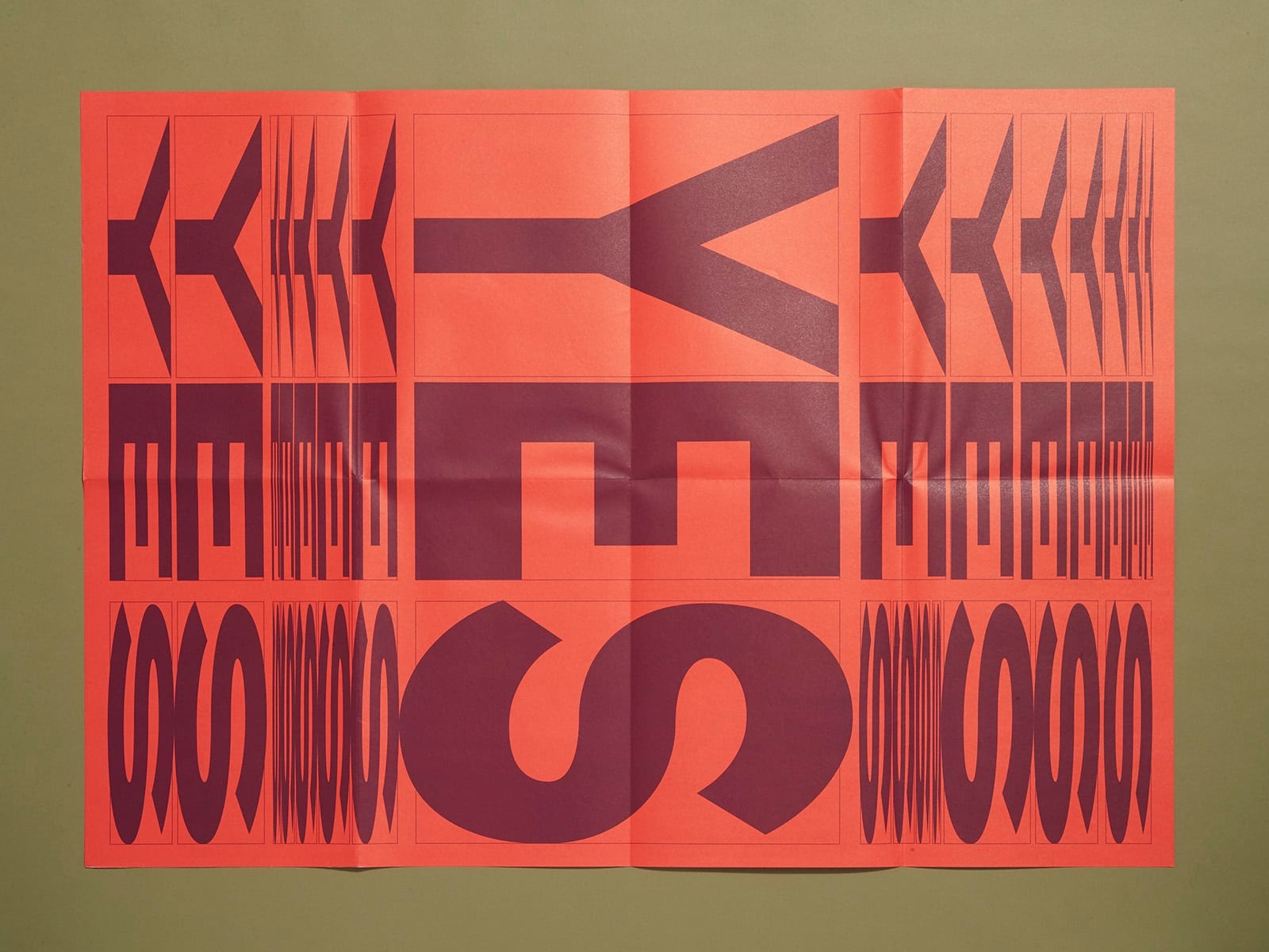 イギリス・ロンドン発の『Posterzine』 - Slide:9