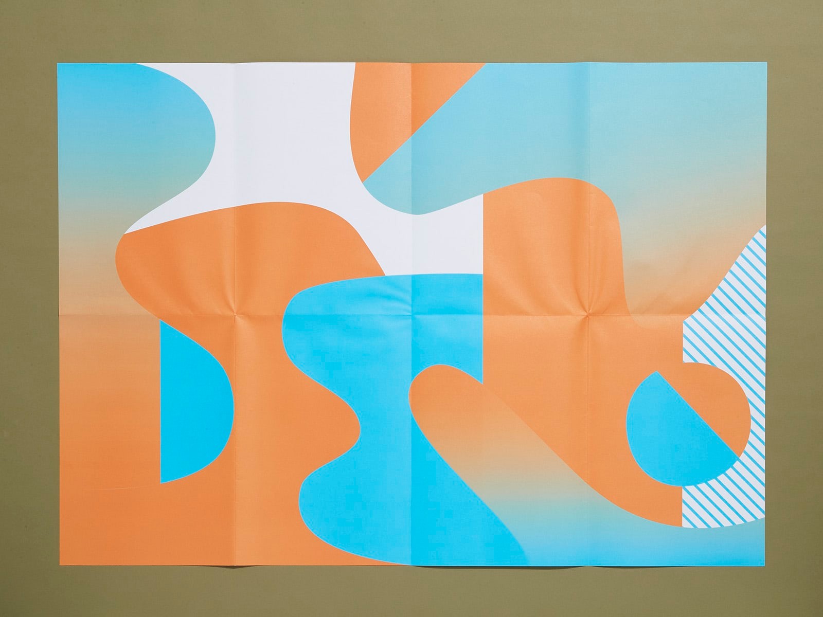 イギリス・ロンドン発の『Posterzine』 - Slide:3