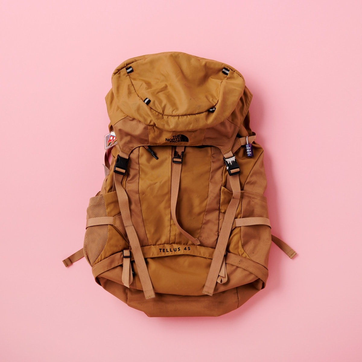 2泊3日の旅行カバンSNAP。 バックパックで行くタイ・チェンマイ/美容師・おかもとゆうかさん - Slide:1