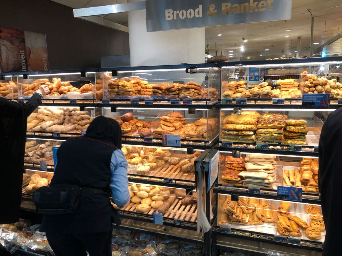 スーパーの商品棚 - Slide:4