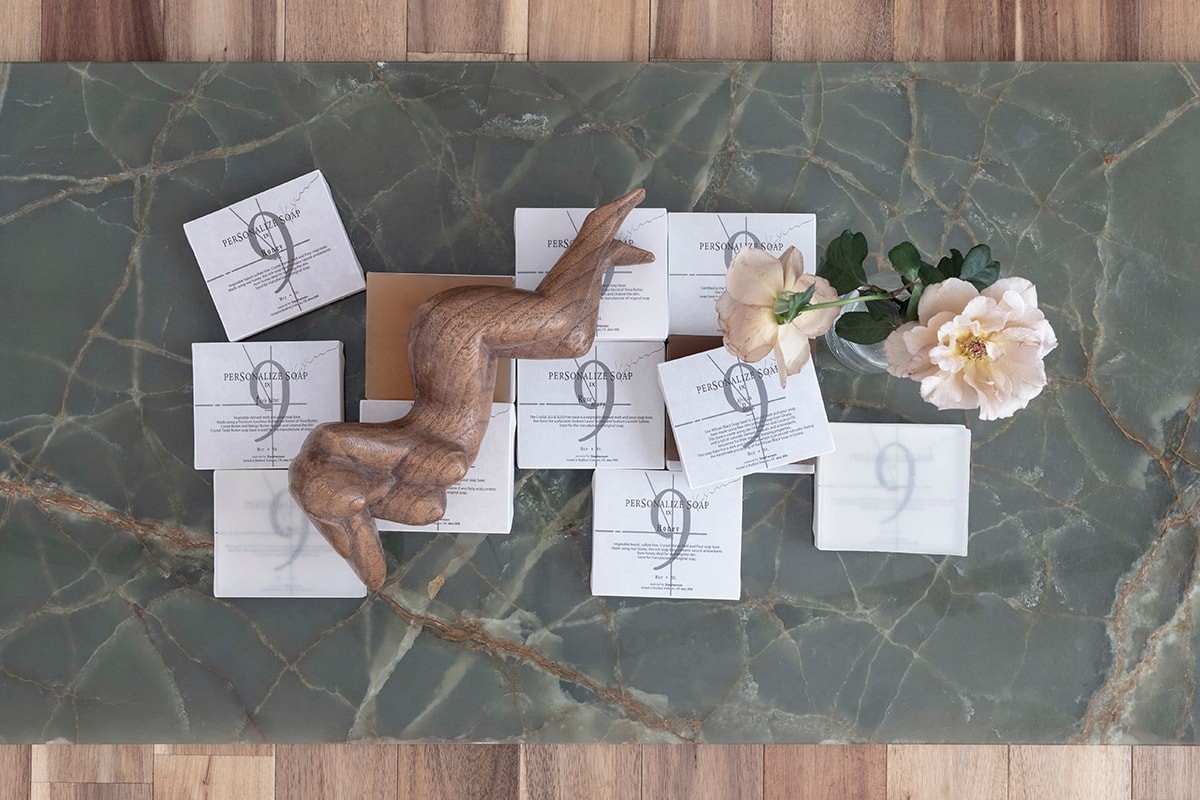 9.kyuu 美容石鹸 - Slide:1