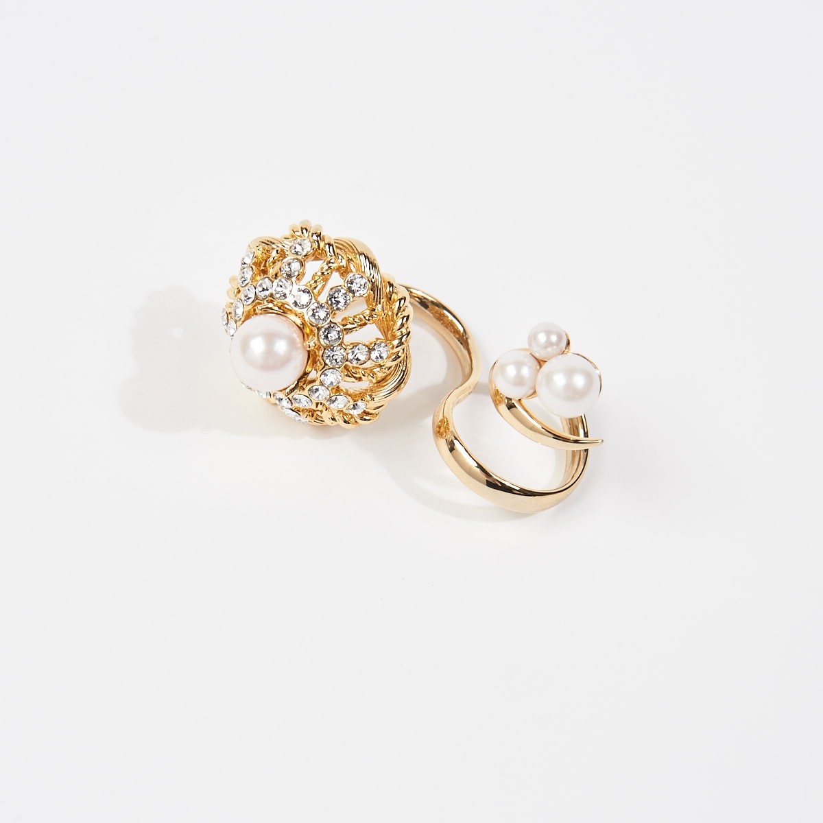 アディアムのリング - Slide:3