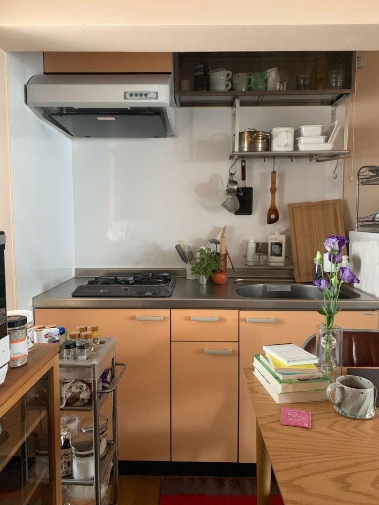 私と部屋 キッチン 一人暮らし - Slide:2