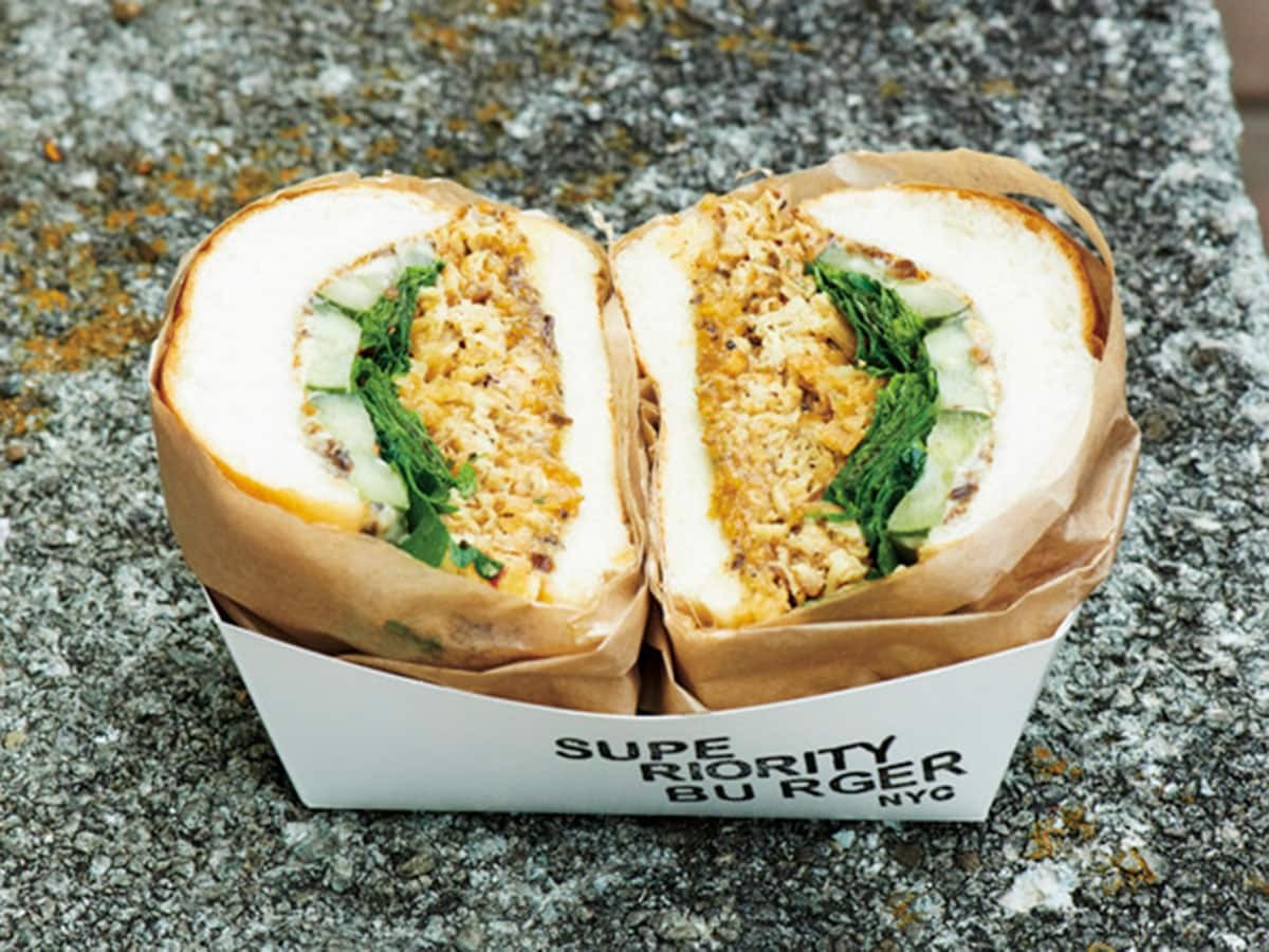 人のつながりが生まれる場。「HOTEL DRUGS」オーナーのご近所物語:北参道・千駄ケ谷の愛されショップ案内 - Slide:2