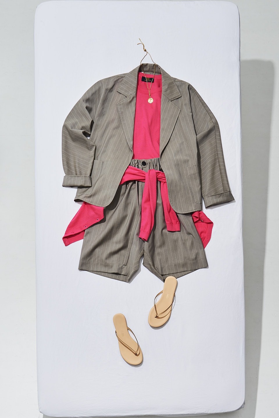 セットアップをフル活用!着回しスタイリング4選 - Slide:2