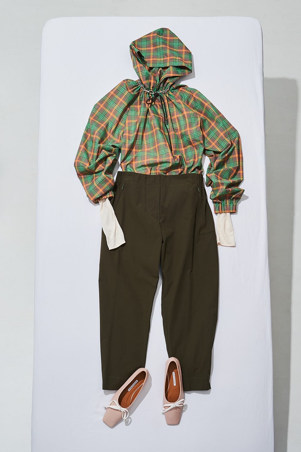 セットアップをフル活用!着回しスタイリング4選 - Slide:4