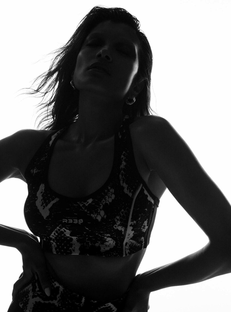 〈STUDIO R330〉のアイテムを着ている人 - Slide:3