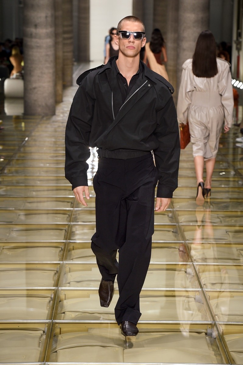 ボッテガ・ヴェネタのルック - Slide:2