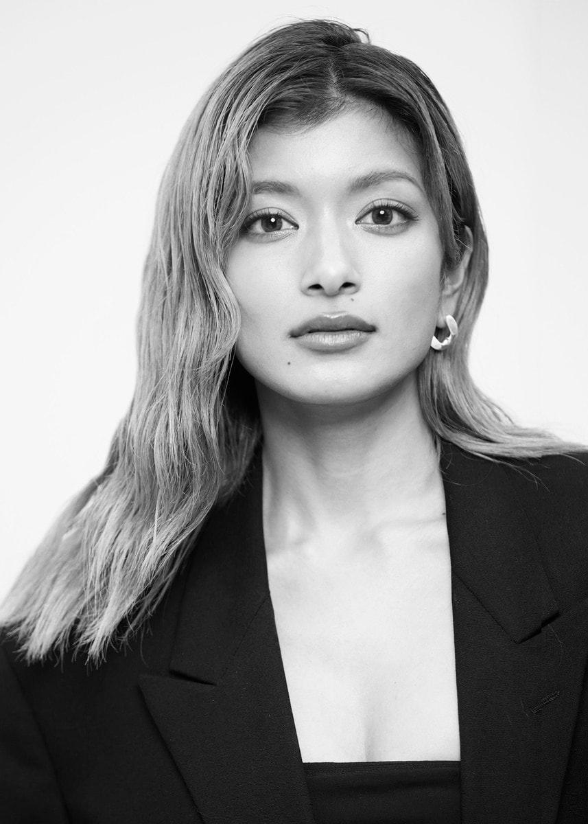 モデルのローラ