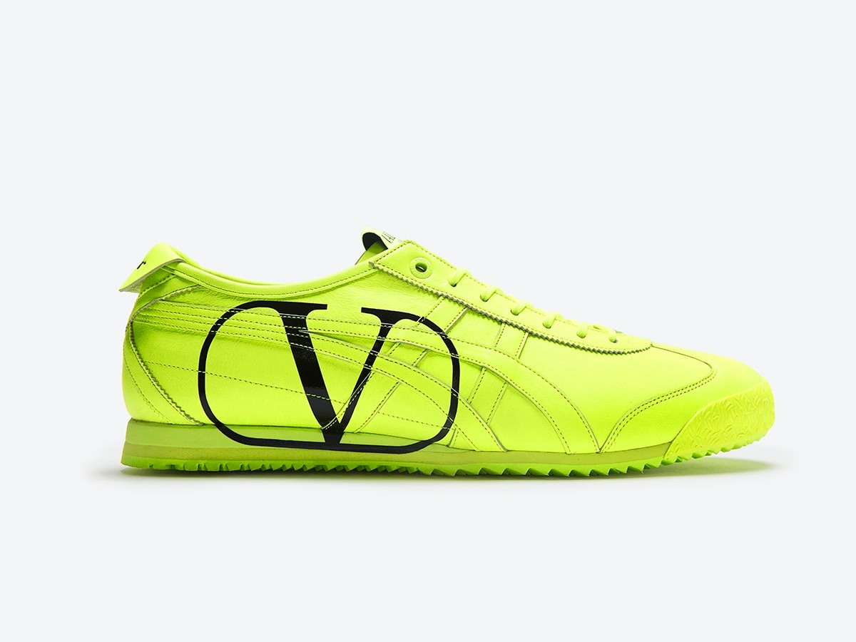 VALENTINO GARAVANI × ONITSUKA TIGER のモードなスニーカーコレクションを手に入れて! - Slide:7