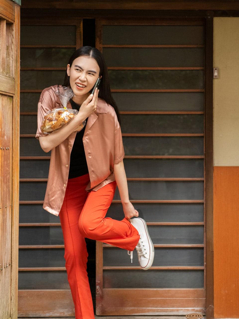 GINZA女子着回し|ミカちゃん|パンの耳を持って橋の下へ