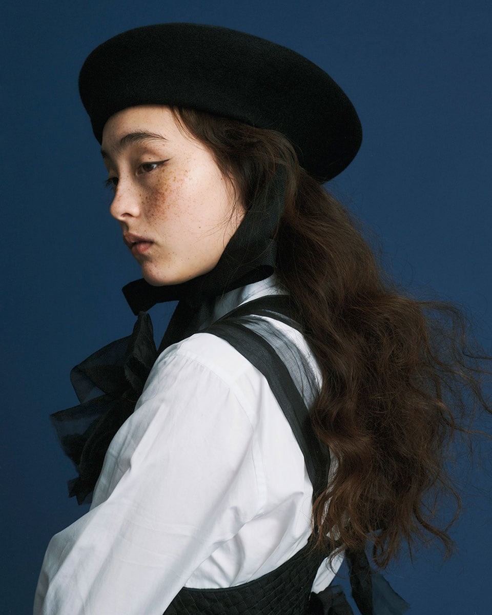 モトーラ世理奈|シノナグモ - Slide:1