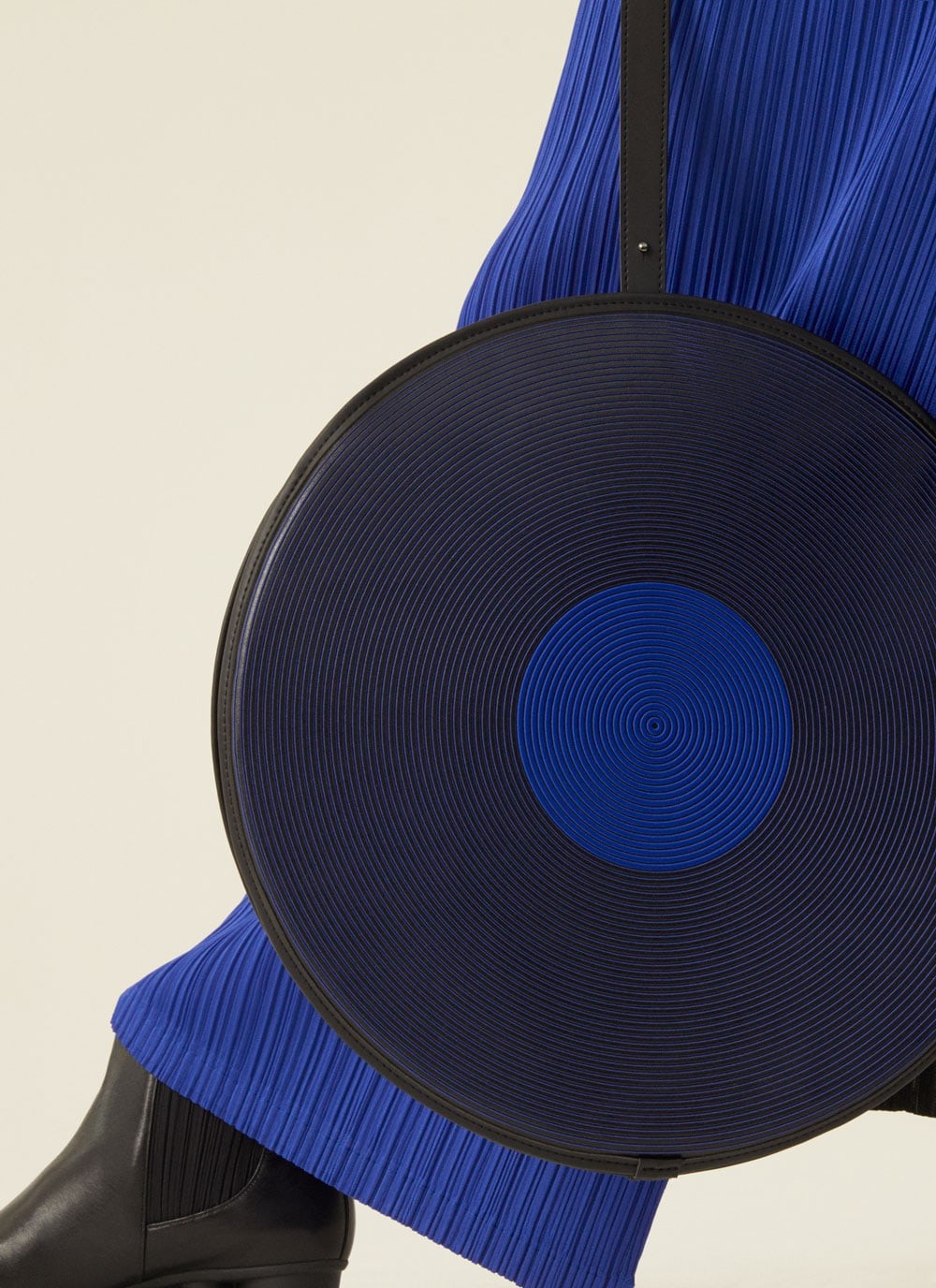 プリーツプリーズ - Slide:1