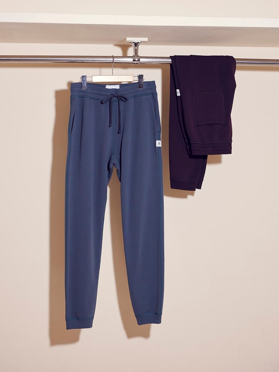 おうちで過ごすリラックスタイムから、お出かけまで。おしゃれで楽ちんウェア12選 - Slide:5