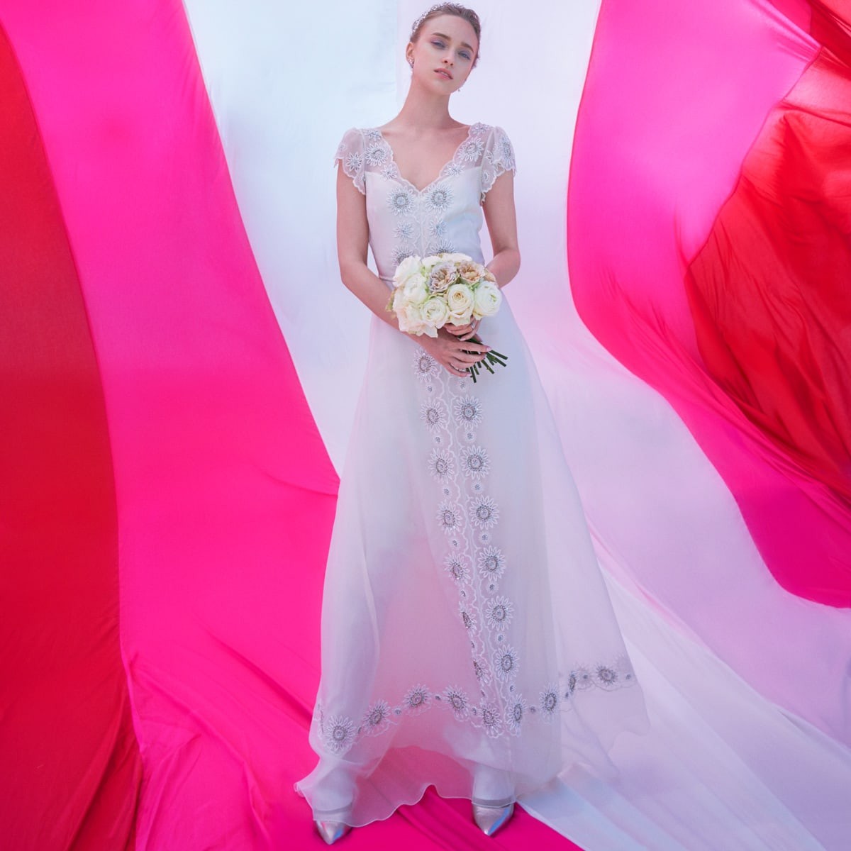 テンパリー ロンドンのエンブロイダリーワーク - Slide:3