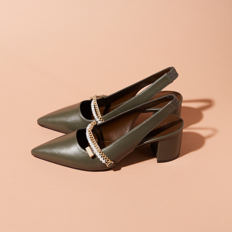 CHARLES & KEITHのパンプス - Slide:3