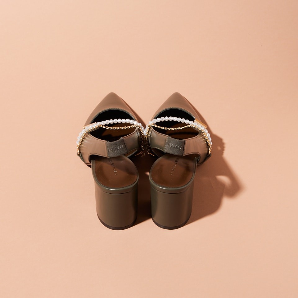 CHARLES & KEITHのパンプス - Slide:4