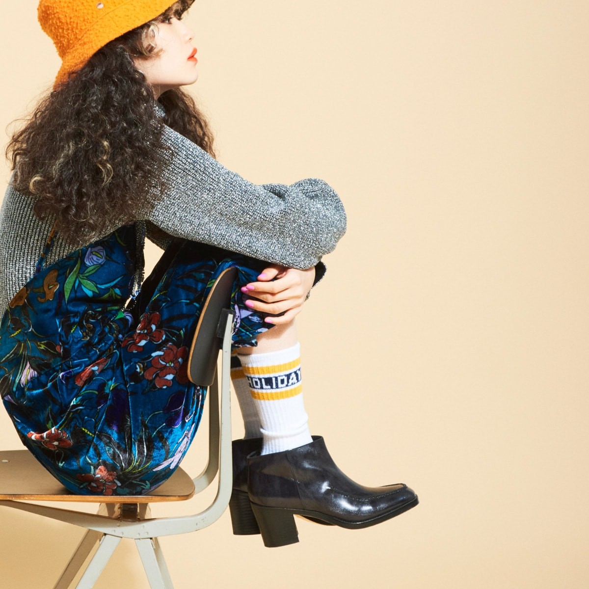 〈UNTISHOLD〉のブーツが繋ぐ、ストリート×モードな秋スタイル - Slide:1