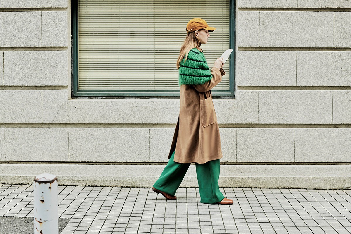 本とコート、未来のカノン - Slide:2