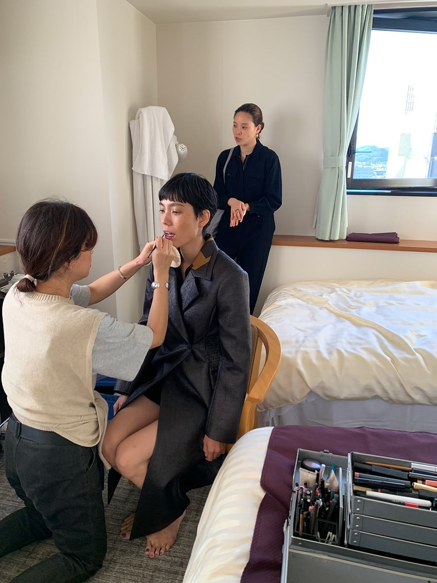 ハロー!世界のガールフレンド HITOMI - Slide:2