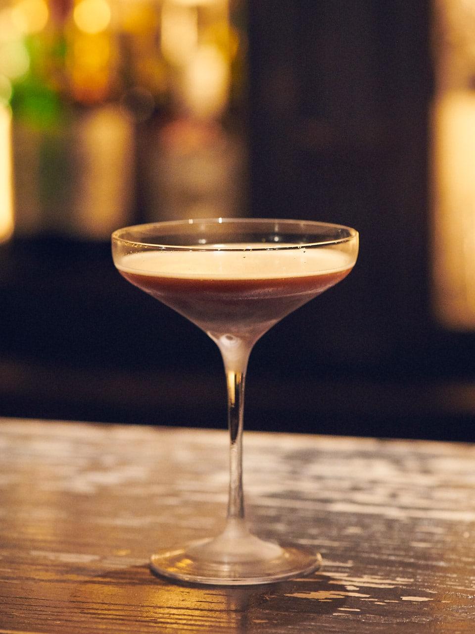 淑女のためのカクテルレッスン|エスプレッソマティーニ