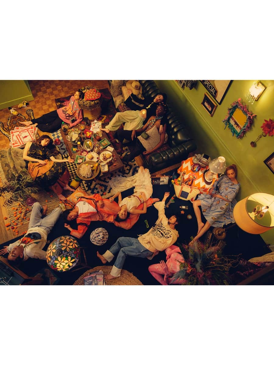 PERIMETRON × LOEWE Paula's Ibiza 2021: Editional Lookbook "HOUSE PARTY" - Slide:4