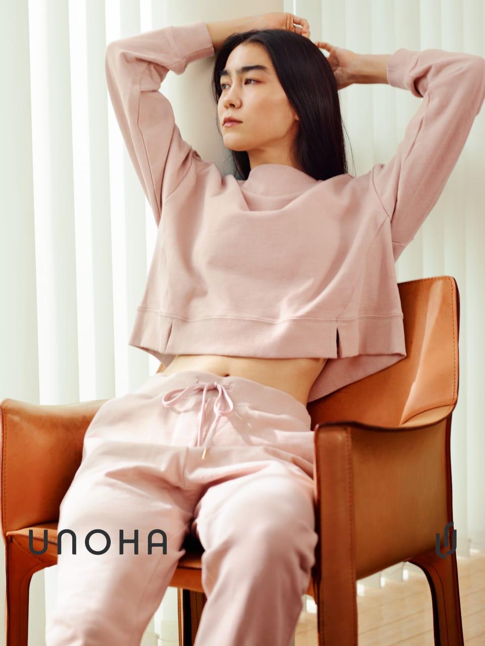 〈ウノハ〉のルック