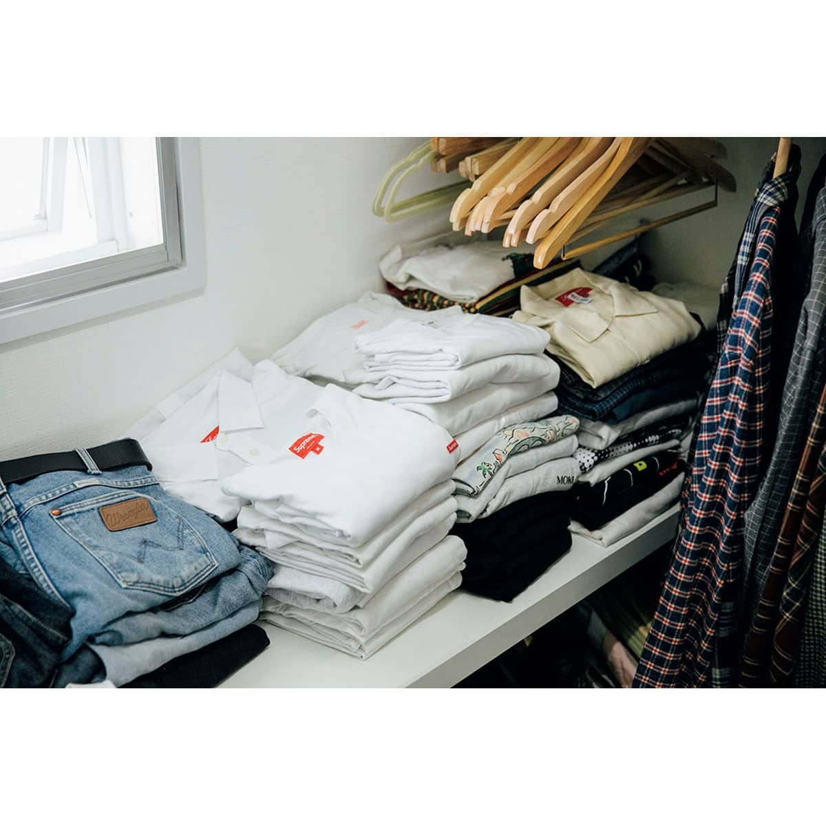 畳んだシャツ - Slide:3