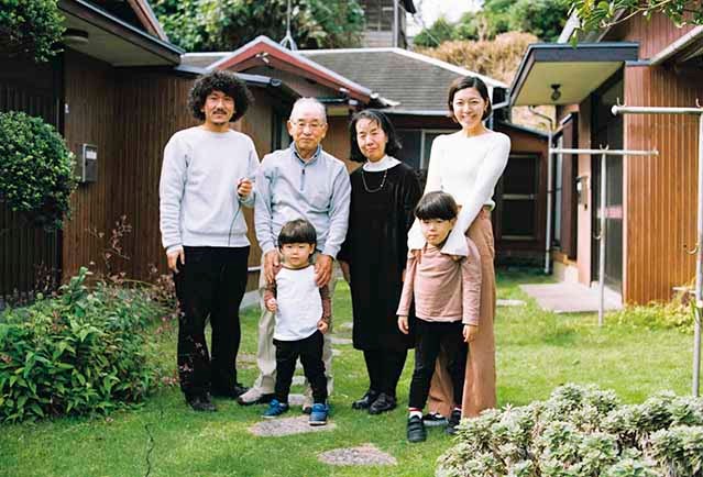 集合写真 - Slide:4