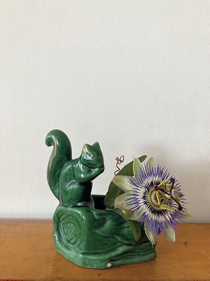 パリの蒐集家 vol.3｜Masae Takanaka「蚤の市で直感買い。花瓶の動物シリーズ」 - Slide:3