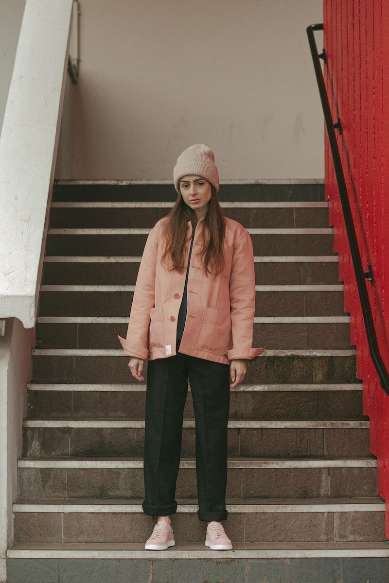 パリ発〈O.T.A〉が上陸。リサイクルタイヤをソールにしたミニマルレザースニーカー - Slide:3