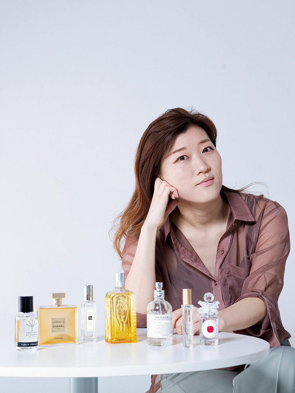 ヒコロヒーがこっそり集めているもの「背景のストーリーも深追いしたくなる香水」