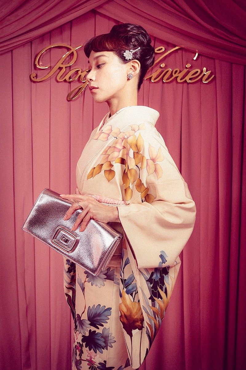 Roger Vivier, Madomoiselle Yulia - Slide:3