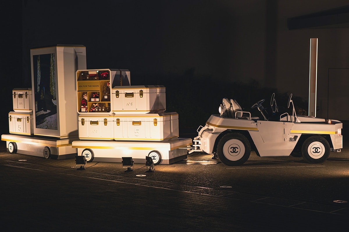 シャネルN°5 観覧車 - Slide:2