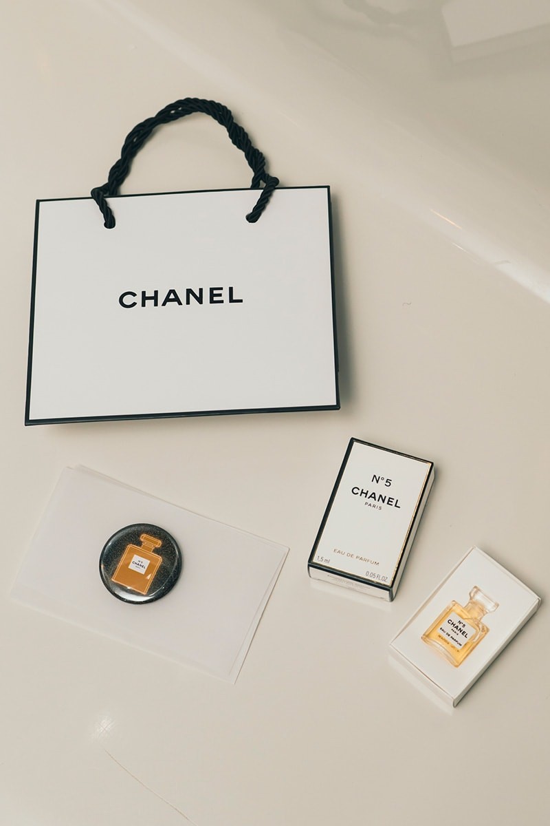 シャネルN°5 観覧車 - Slide:4