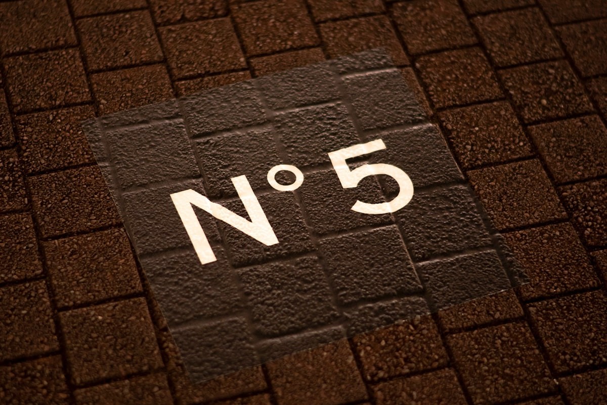 シャネルN°5 観覧車 - Slide:2