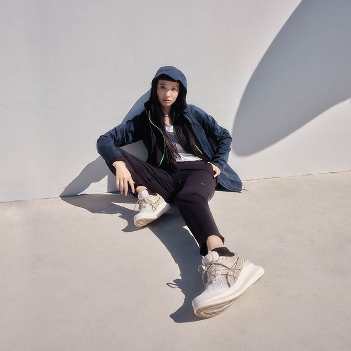 2022年は走りたい!ランニングからフィットネス、アフターランまで活躍する〈アシックス〉のウエア&シューズ - Slide:1