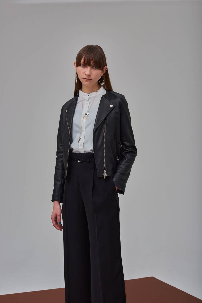 オプ・アートに着想した〈ユナイテッドトウキョウ〉の秋冬コート - Slide:2