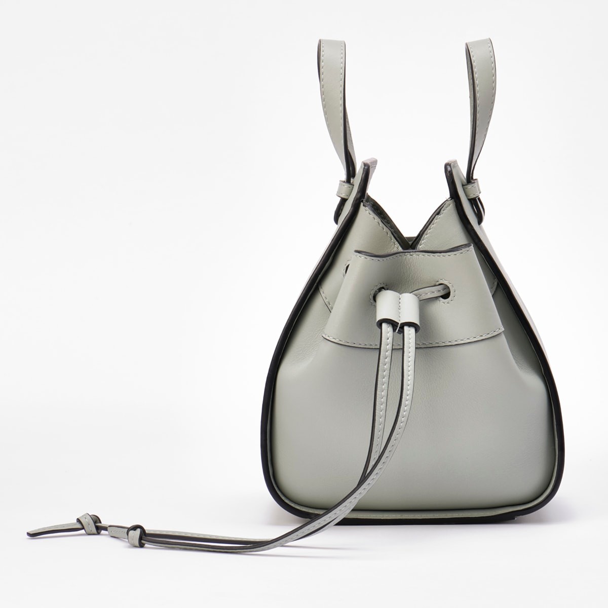 ゆうたろうが〈ロエベ〉ハンモックバッグとこの春行きたい「bloc japon」 - Slide:2