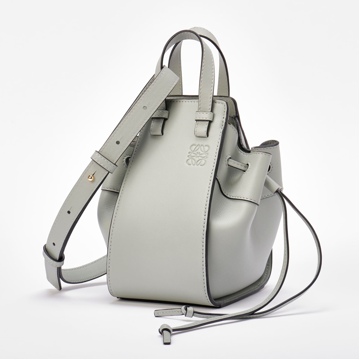 ゆうたろうが〈ロエベ〉ハンモックバッグとこの春行きたい「bloc japon」 - Slide:1