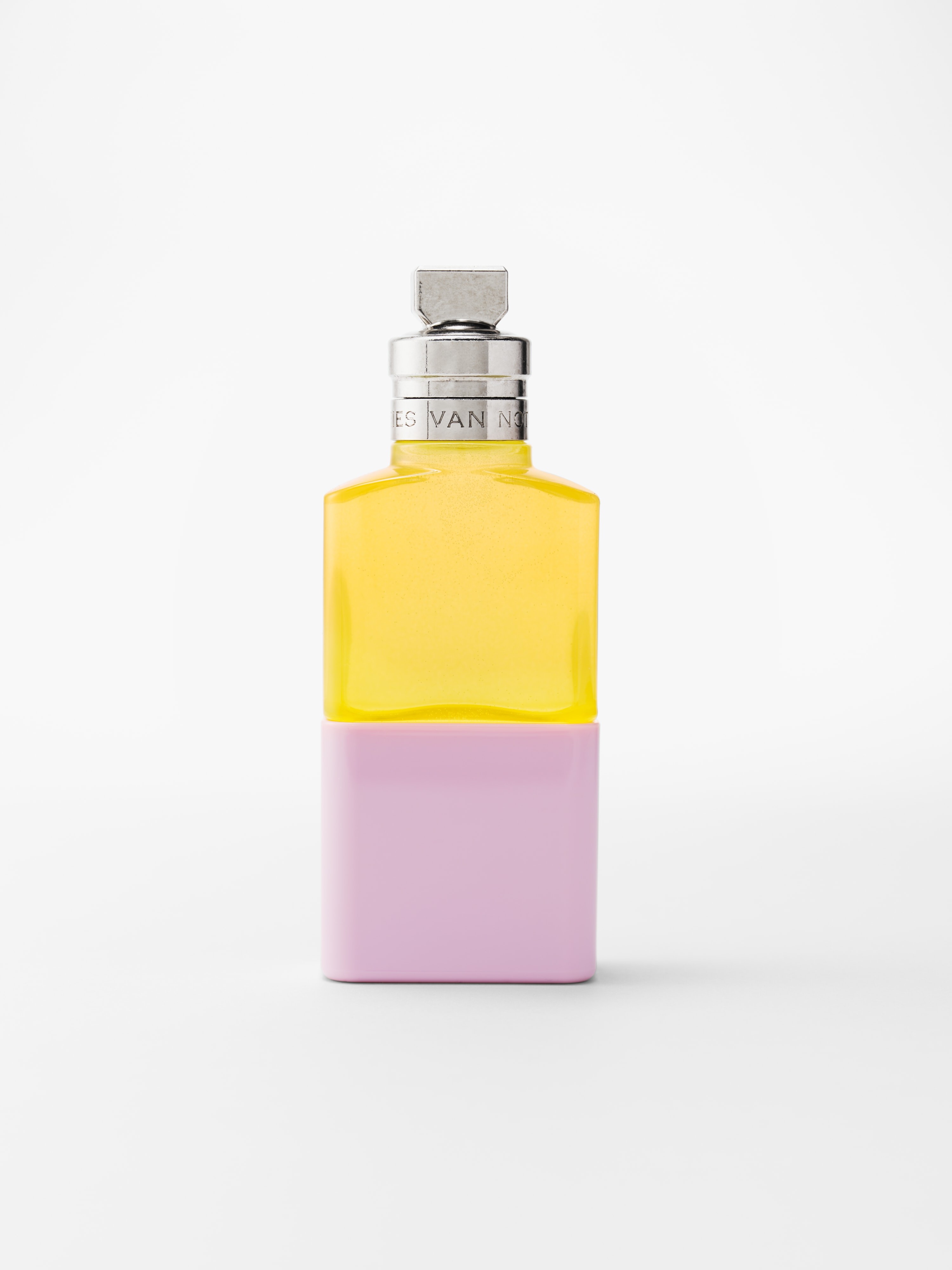 Dries Van Noten beauty, ドリスヴァンノッテンビューティ - Slide:1