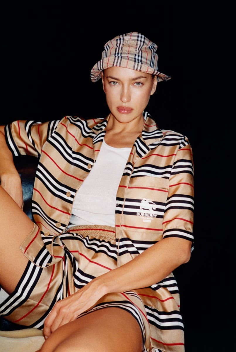 〈シュプリーム〉のボックスロゴが〈バーバリー〉チェックに。話題コラボが発売! - Slide:2