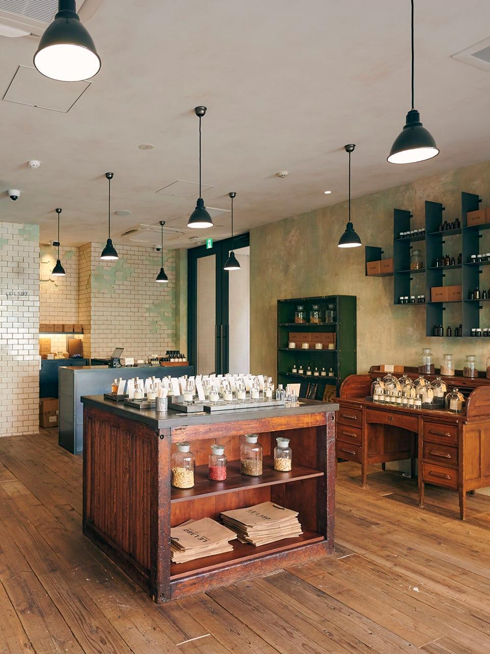 青山に新しい憩いの場が誕生!〈ル ラボ〉のフレグランスに包まれて夢のようなひと時を