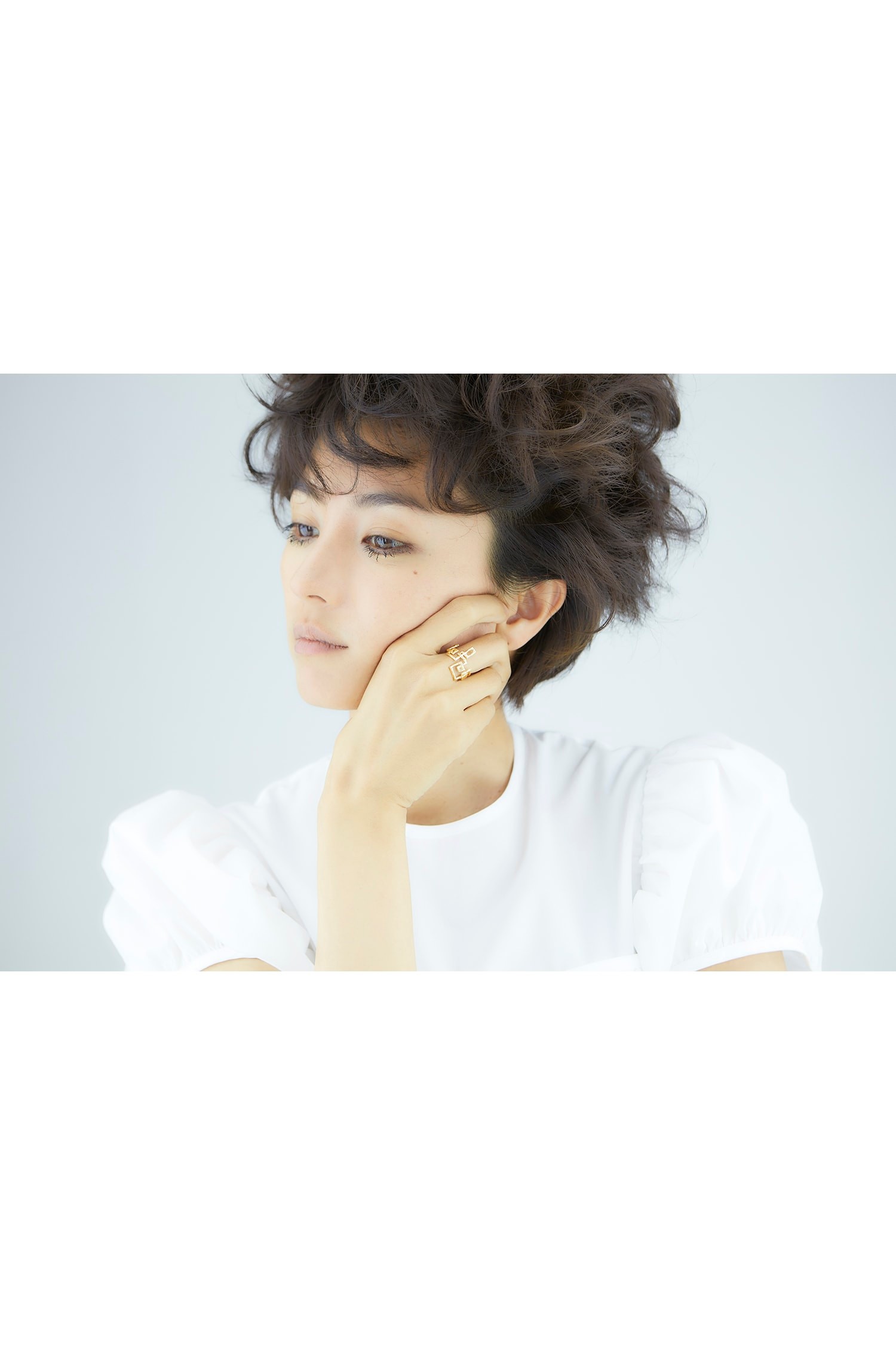 満島ひかりデザインの〈カスカナヒカリ〉。ジュエリーに閉じ込めた内なるきらめき - Slide:3