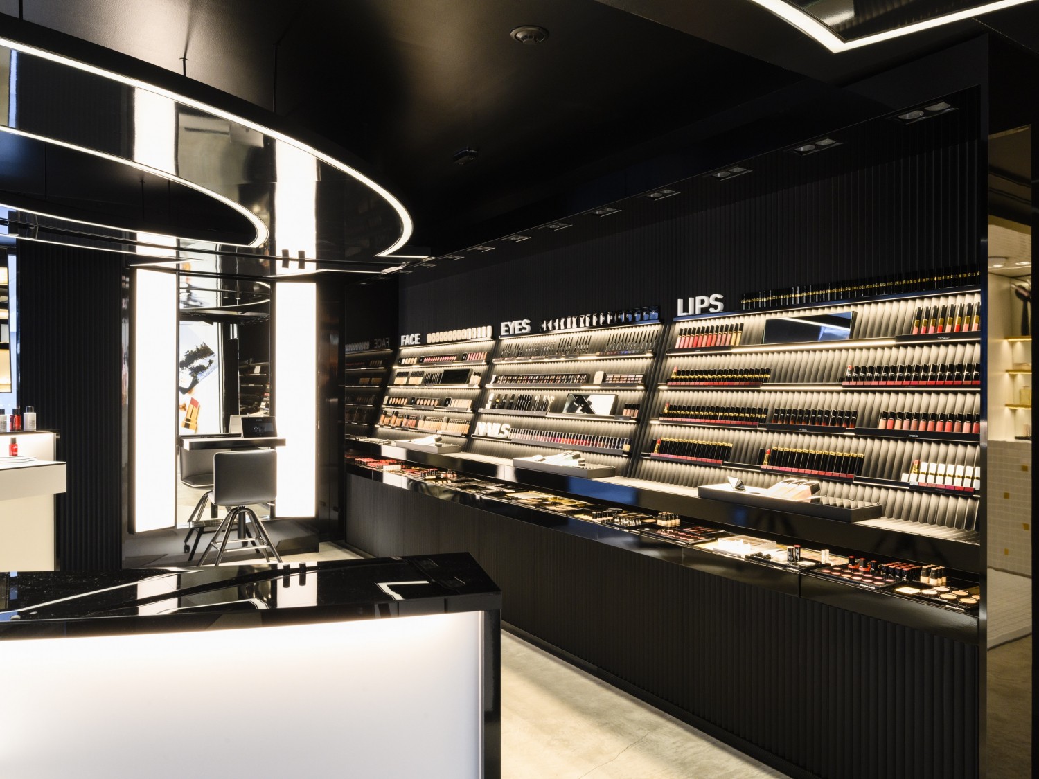 シャネル, シャネルビューティーハウス, - Slide:2