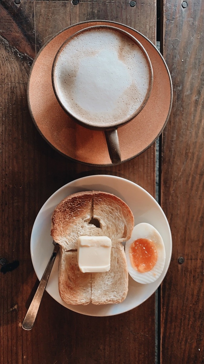 ライターYの京都通信|珈琲み空|厚切りのバタートースト - Slide:3