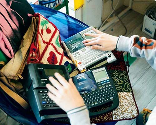 GINZA CHARMING BUSTERS 実家に住むひと 酒井いぶき - Slide:4